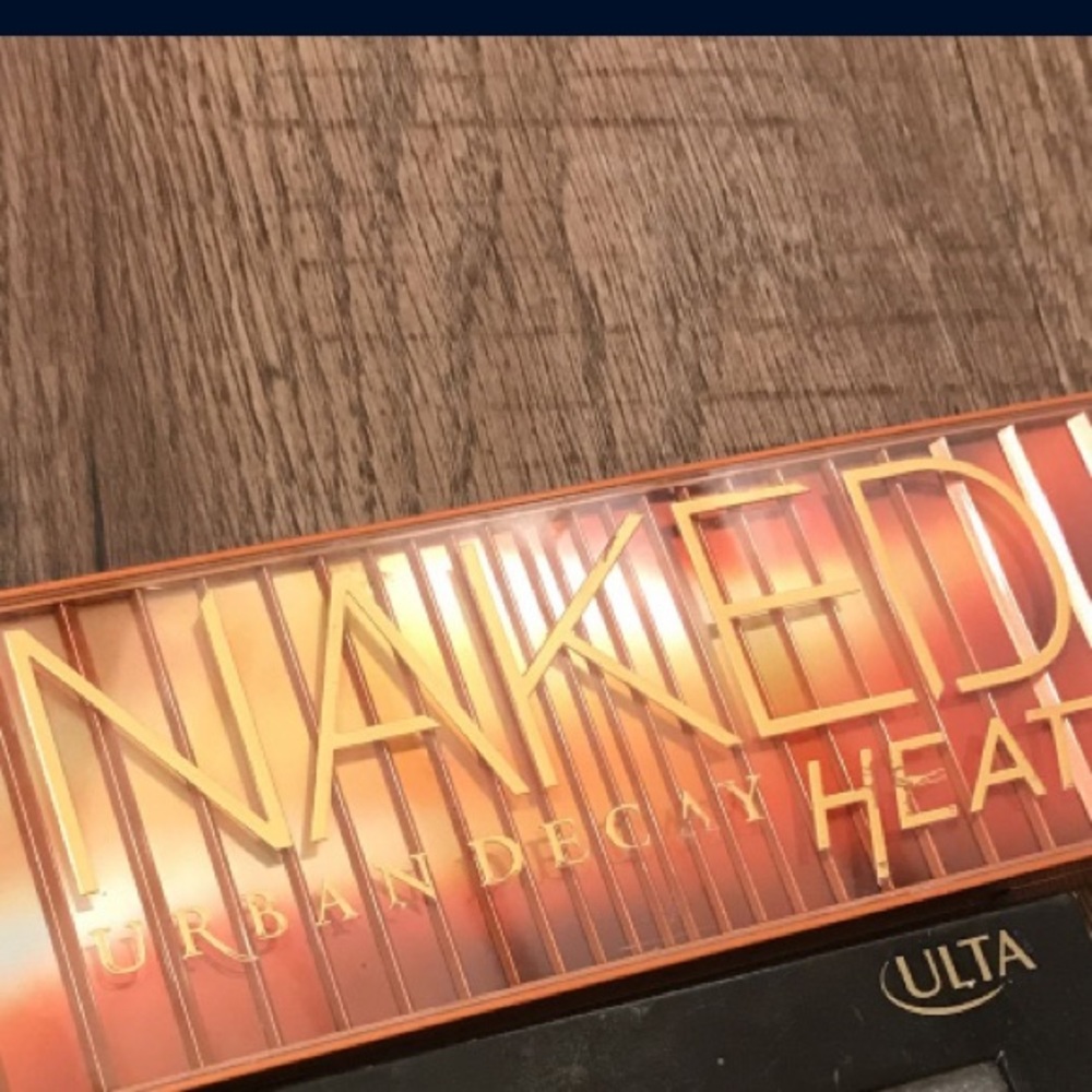 Urban decay naked heat pallet